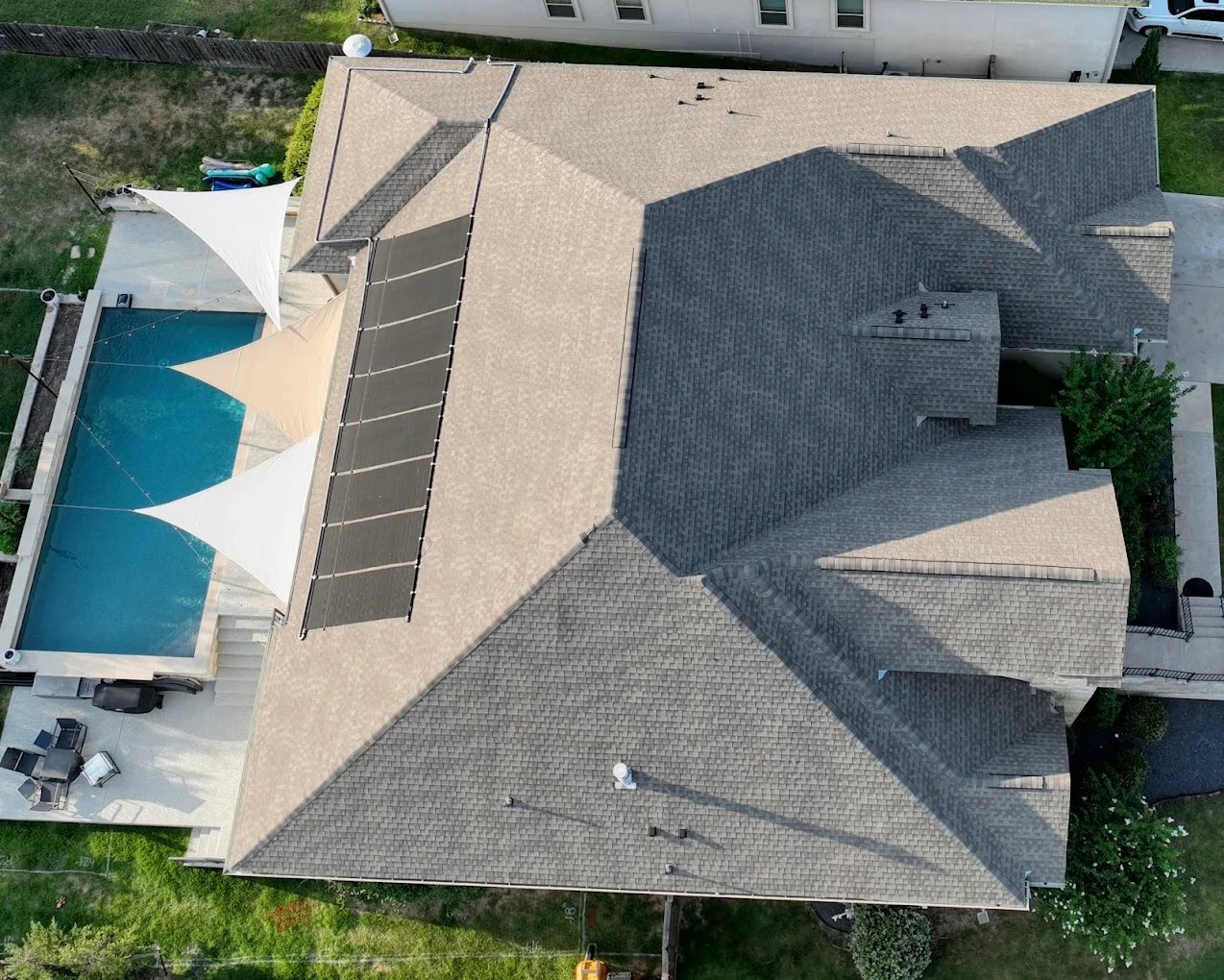 Roofing contractor in driftwood tx